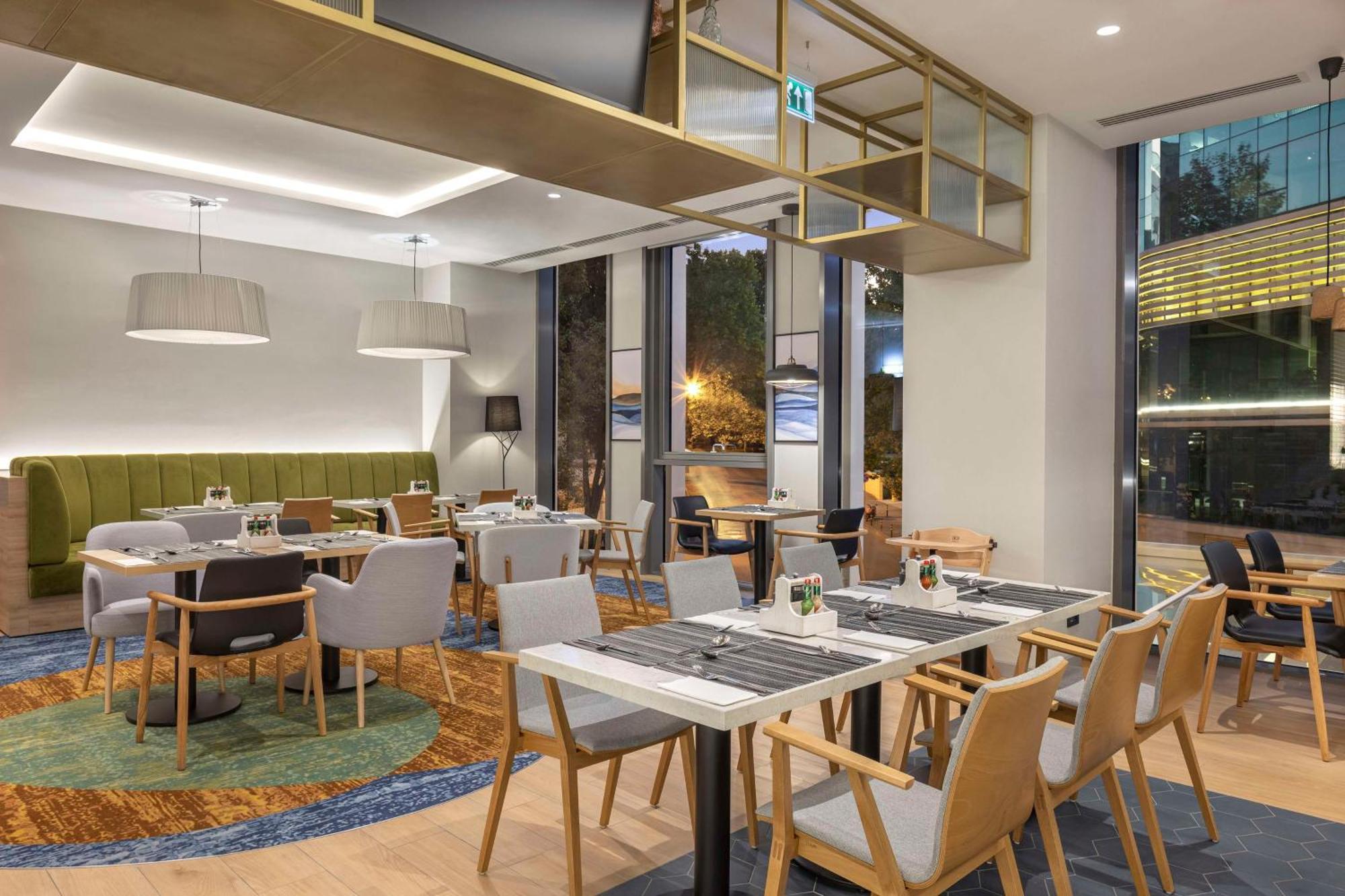Hilton Garden Inn Tbilisi Riverview Exteriér fotografie